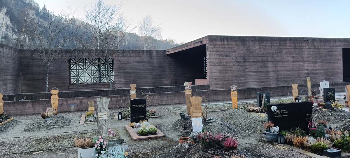 Exkursionen Krematorium und Islamischer Friedhof